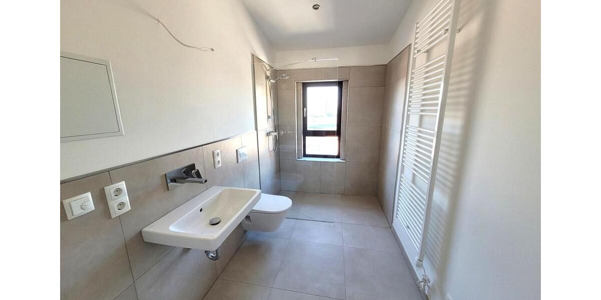 Dachgeschoßwohnung Halle (Saale) Damaschkestraße - 3 Zimmer, 77 m&sup2;, 920&euro; | Angebot:25080977