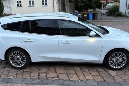 Ford Focus 157.078 km 13.500 &euro; Bad Dürrenberg 06231