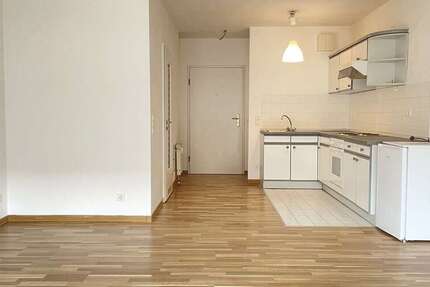 Wohnung zum Kaufen in Leipzig 93.900 € 32.66 m²