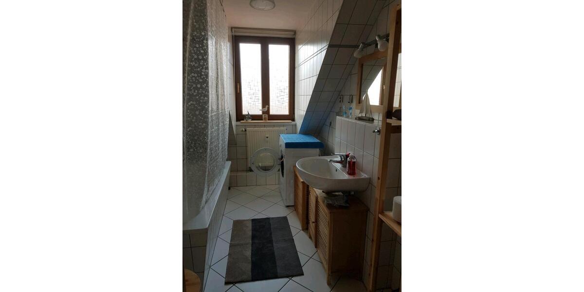 Dachgeschoßwohnung Halle (Saale) Am Wasserturm/Thaerviertel - 3 Zimmer, 71 m&sup2;, 685&euro; | Angebot:25395486