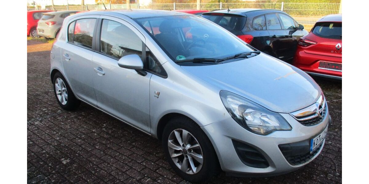 Opel Corsa 43.000 km 6.900 &euro; Köthen 06366