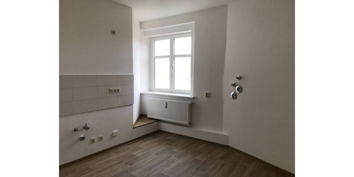 Etagenwohnung Bad Dürrenberg - 3 Zimmer, 89 m&sup2;, 560&euro; | Angebot:26796348