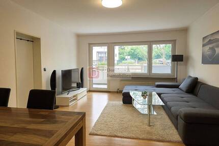 Top!! 4-Zimmer-Wohnung mit Stellplatz, Einbauküche und Loggia
