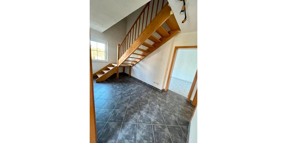 Doppelhaushälfte Markranstädt - 5 Zimmer, 180 m&sup2;, 1.500&euro; | Angebot:24720220