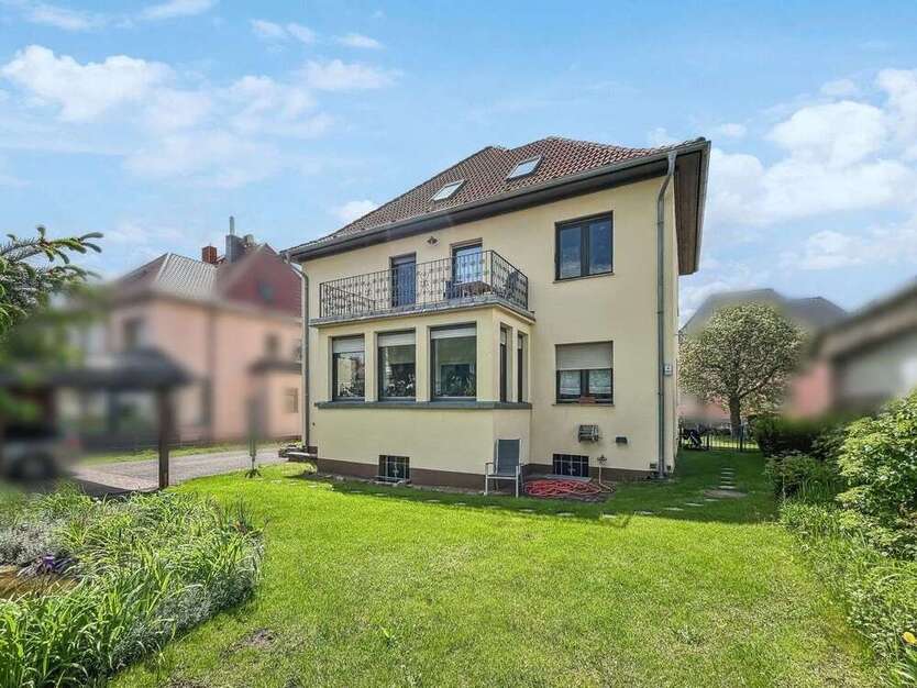 Haus zum Kaufen in Merseburg 449.000 € 257 m²