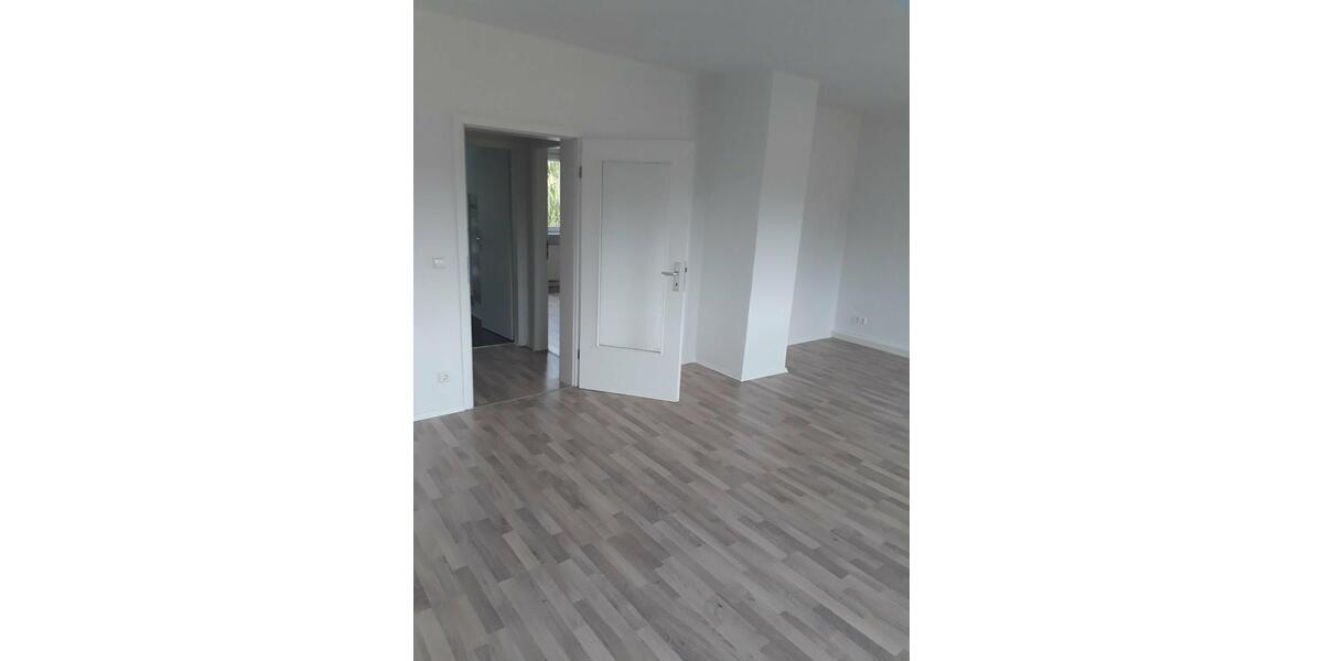 Etagenwohnung Teutschenthal - 3 Zimmer, 68 m&sup2;, 380&euro; | Angebot:17332207