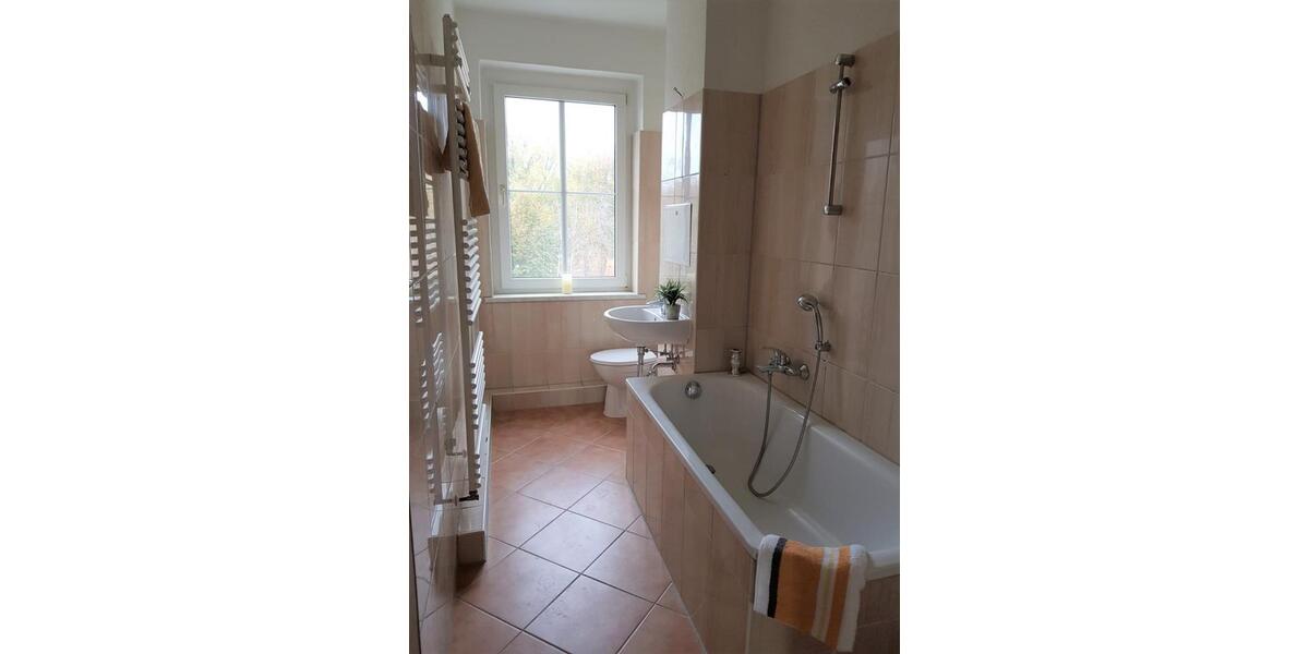 Etagenwohnung Braunsbedra - 3 Zimmer, 66 m&sup2;, 394&euro; | Angebot:25778861