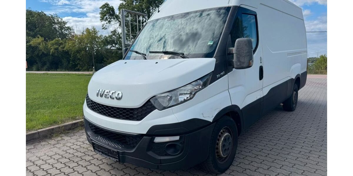 IVECO Andere 212.000 km 10.999 &euro; Schkopau 06258