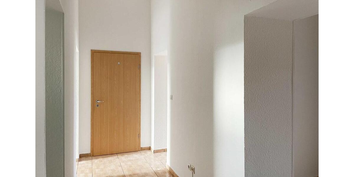 Etagenwohnung Halle (Saale) Damaschkestraße - 3 Zimmer, 81 m&sup2;, 649&euro; | Angebot:26338195