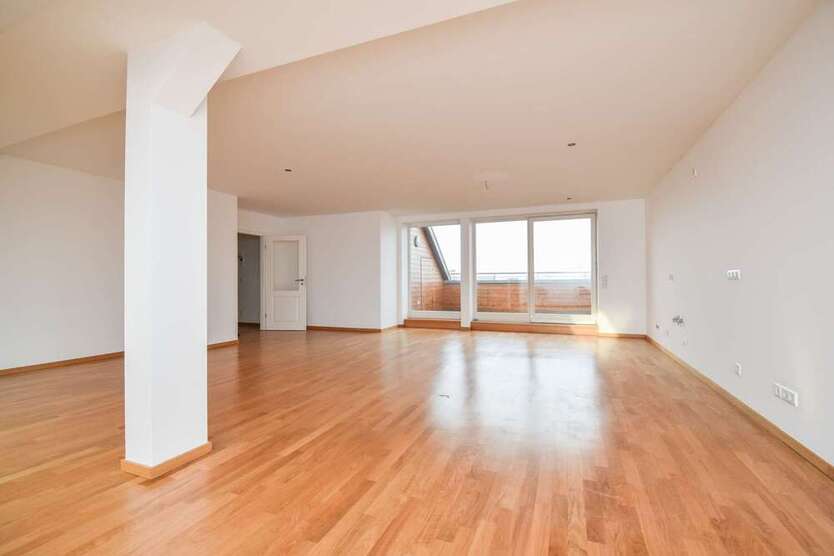 Wohnung zum Kaufen in Leipzig 500.000 € 140.6 m²