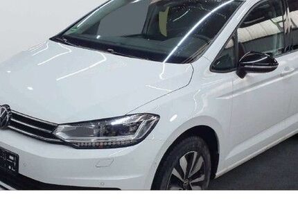 VW Touran 25.456 km 32.930 &euro; Halle (Saale) 06110