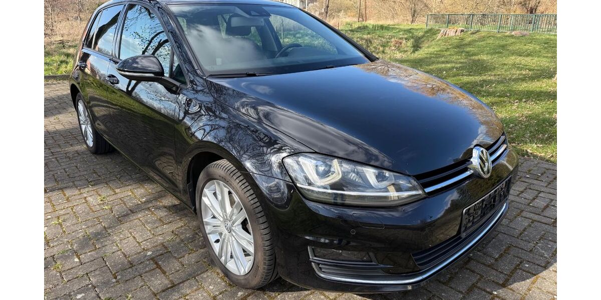 VW Golf 153.000 km 10.950 &euro; Bad Lauchstädt 06246