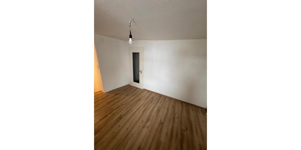 Erdgeschoßwohnung Wettin-Löbejün Löbejün - 1 Zimmer, 48 m&sup2;, 290&euro; | Angebot:24752683
