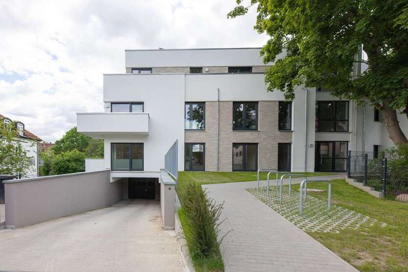 SOFORT EINZIEHEN!!! Bezugsfreie 4-Zimmer Wohnung, TG Stellplatz