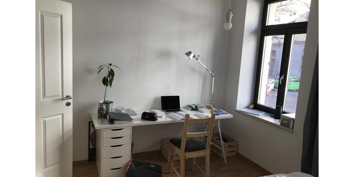 Hochparterre Halle (Saale) Büschdorf - 1.5 Zimmer, 61 m&sup2;, 615&euro; | Angebot:25841960