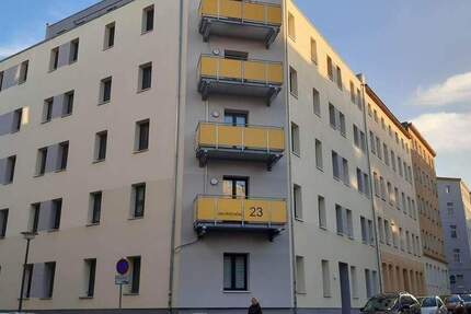 Wohnung Halle (Saale) Innenstadt - 4 Zimmer, 101 m&sup2;, 1.300&euro; | Angebot:26274022