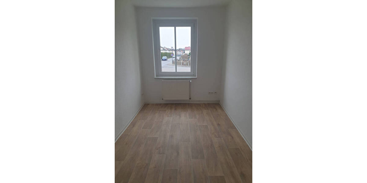 Etagenwohnung Braunsbedra - 3 Zimmer, 57 m&sup2;, 433&euro; | Angebot:26777831