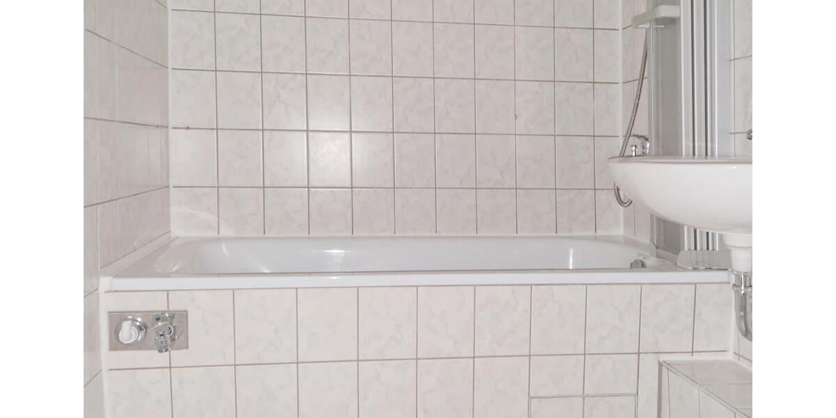 Etagenwohnung Halle (Saale) Halle-Neustadt - 2 Zimmer, 45 m&sup2;, 405&euro; | Angebot:25378243