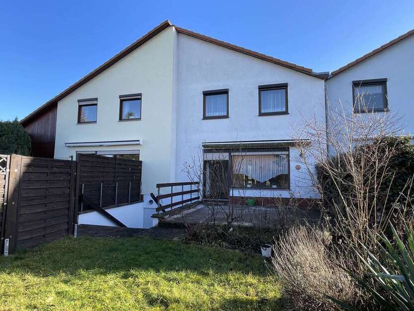Haus zum Kaufen in Teutschenthal OT Langenbogen 185.000 € 100 m²