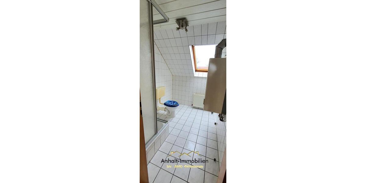 Dachgeschoßwohnung Südliches Anhalt - 3 Zimmer, 56 m&sup2;, 315&euro; | Angebot:24690924
