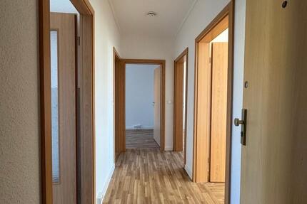 Wohnung Querfurt - 3 Zimmer, 60 m&sup2;, 400&euro; | Angebot:25268586