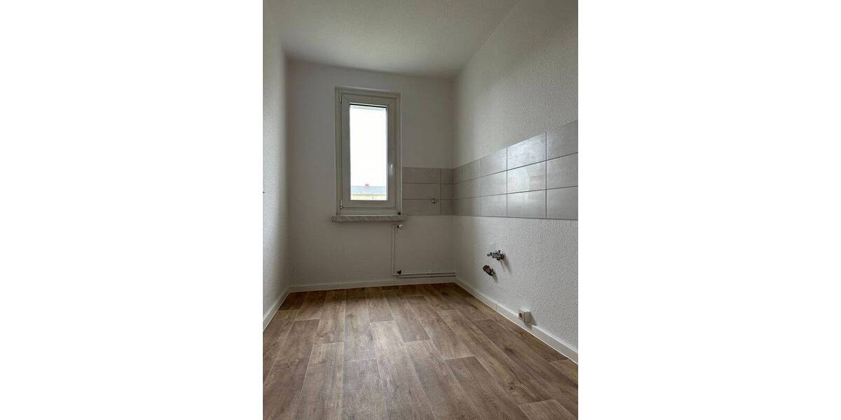 Etagenwohnung Bad Dürrenberg Lennewitz - 2 Zimmer, 49 m&sup2;, 320&euro; | Angebot:26933662