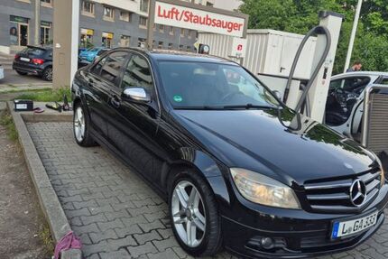 Mercedes 220