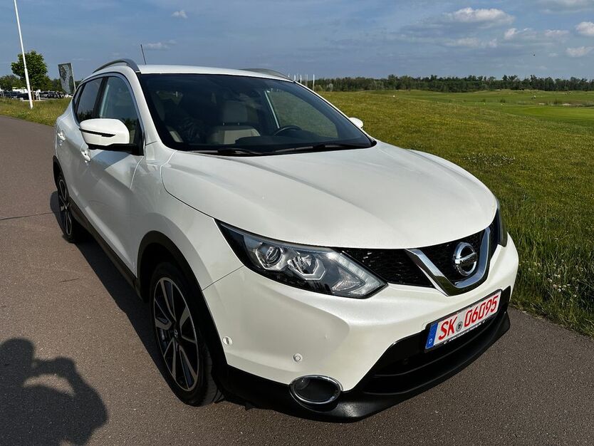 Nissan Qashqai 134.000 km 12.999 € HALLE 06116