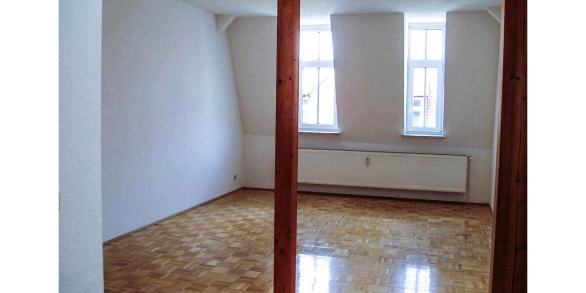 Dachgeschoßwohnung Halle (Saale) Damaschkestraße - 3 Zimmer, 85 m&sup2;, 883&euro; | Angebot:26491167