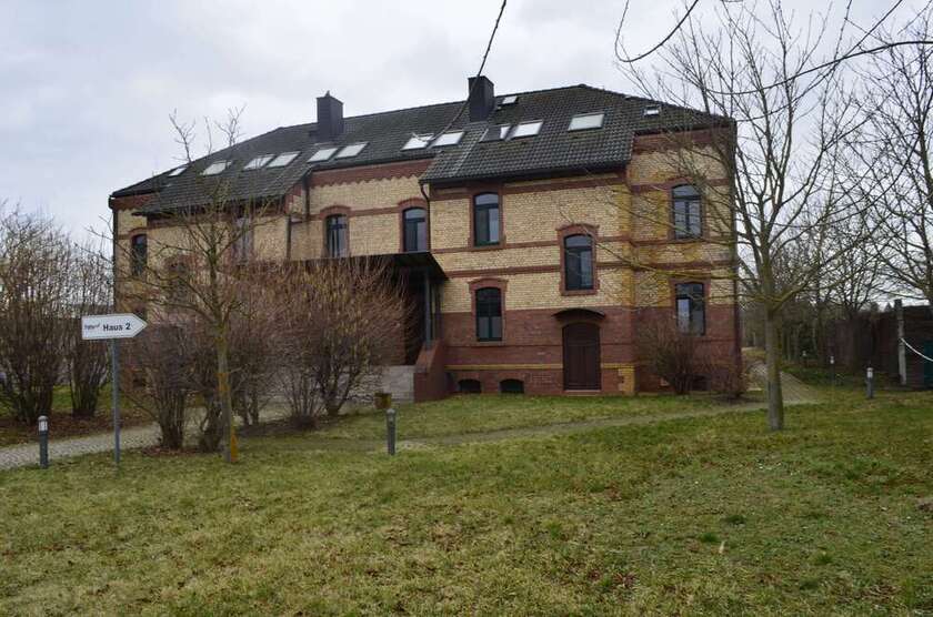 Büro in Halle 1.676.000 € 1600 m²