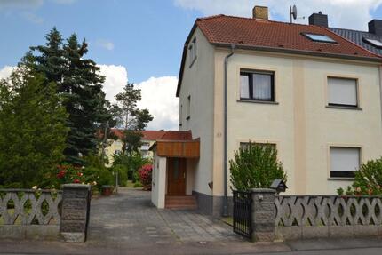 Gemütliche DHH mit großem Gartenareal 5 zimmer