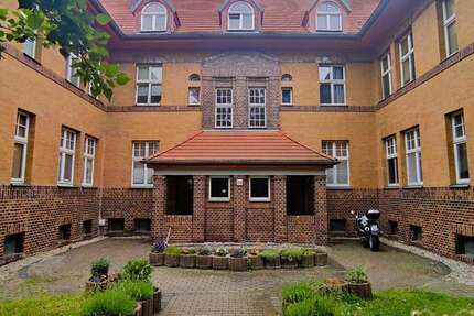 Wohnung Bitterfeld Kraftwerksiedlung - 2 Zimmer, 59 m&sup2;, 75.000&euro; | Angebot:23568648