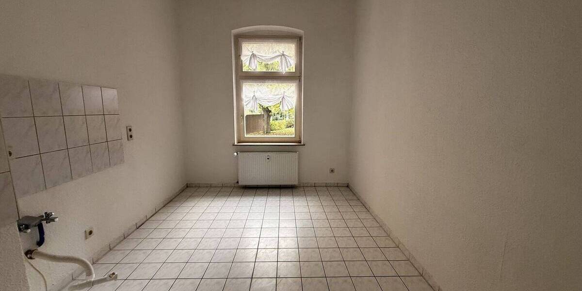 Etagenwohnung Bitterfeld Anhaltsiedlung - 4 Zimmer, 120 m&sup2;, 755&euro; | Angebot:26502887