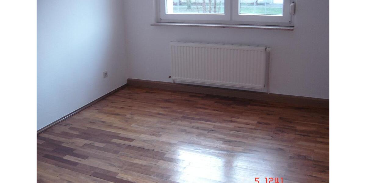 Erdgeschoßwohnung Halle (Saale) Gesundbrunnen - 3 Zimmer, 58 m&sup2;, 440&euro; | Angebot:25181603