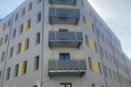 Wohnung zum Mieten in Halle 945 € 77.6 m²