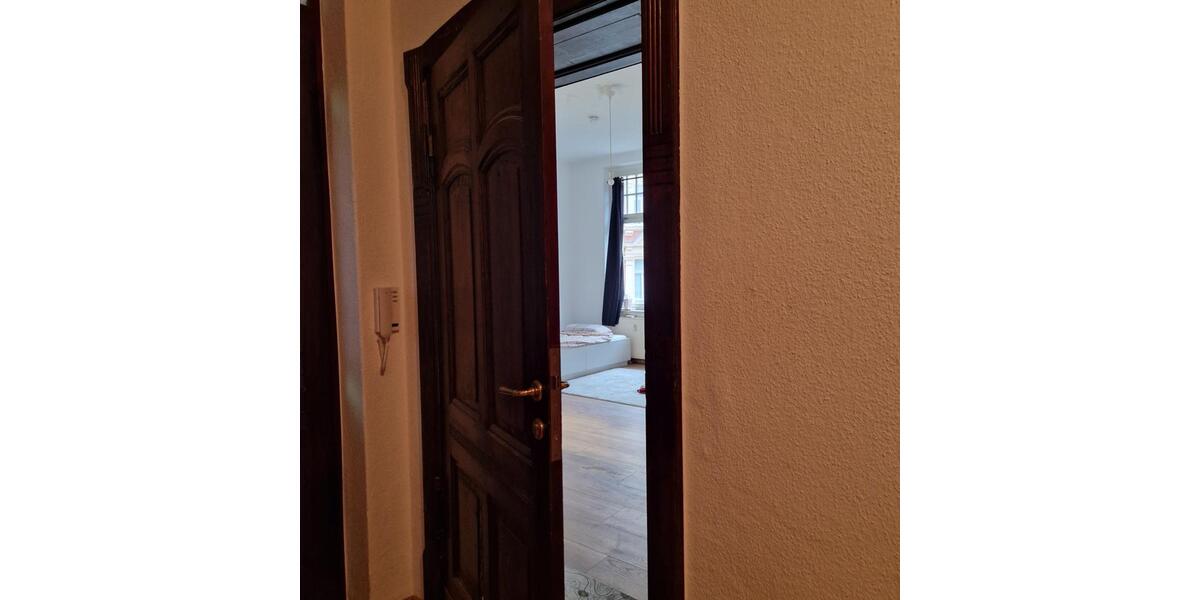 Etagenwohnung Halle (Saale) - 1 Zimmer, 31 m&sup2;, 245&euro; | Angebot:25639781