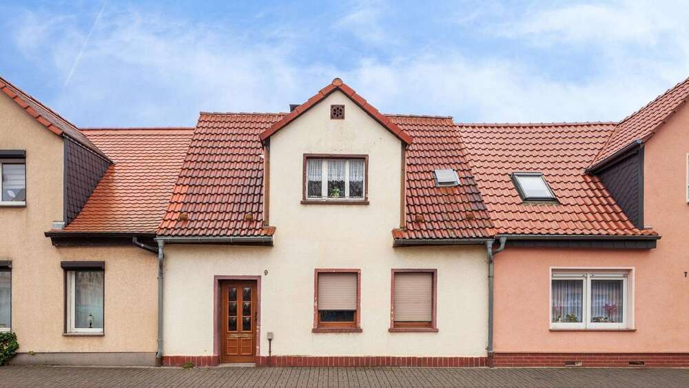 Einfamilienhaus Zörbig - 7 Zimmer, 130 m&sup2;, 59.000&euro; | Angebot:25125714