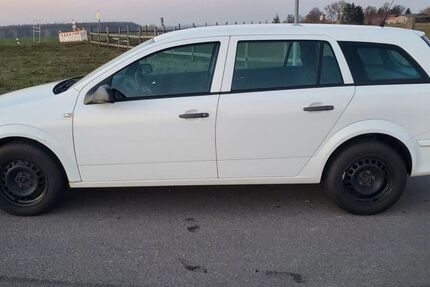 Opel Astra 137.000 km 2.520 &euro; Gröst 06632