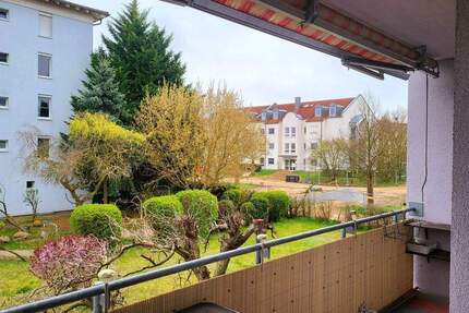 4-Raum-Wohnungruhige SiedlungGarage in TiefgarageBalkonInvestment!