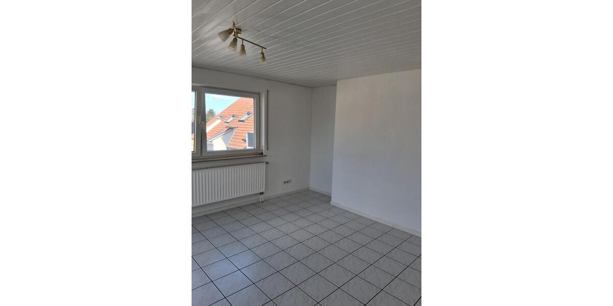Dachgeschoßwohnung Delitzsch - 3 Zimmer, 73 m&sup2;, 685&euro; | Angebot:24256794