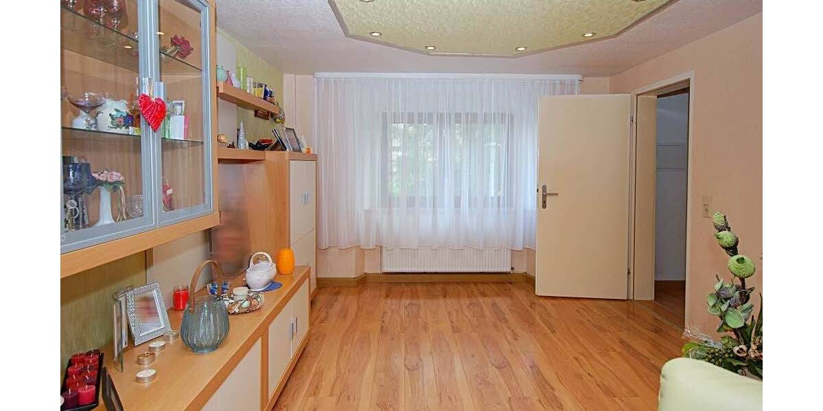 Mehrfamilienhaus, Wohnhaus Wettin-Löbejün Rothenburg - 1 Zimmer, 277 m&sup2;, 240.000&euro; | Angebot:23985865