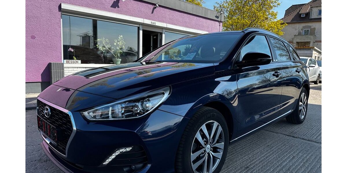 Hyundai i30 98.191 km 14.880 &euro; Kabelsketal OT Gröbers 06184