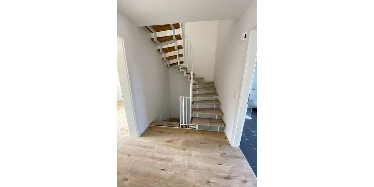 Doppelhaushälfte Salzatal Lieskau - 4 Zimmer, 152 m&sup2;, 1.350&euro; | Angebot:26306031