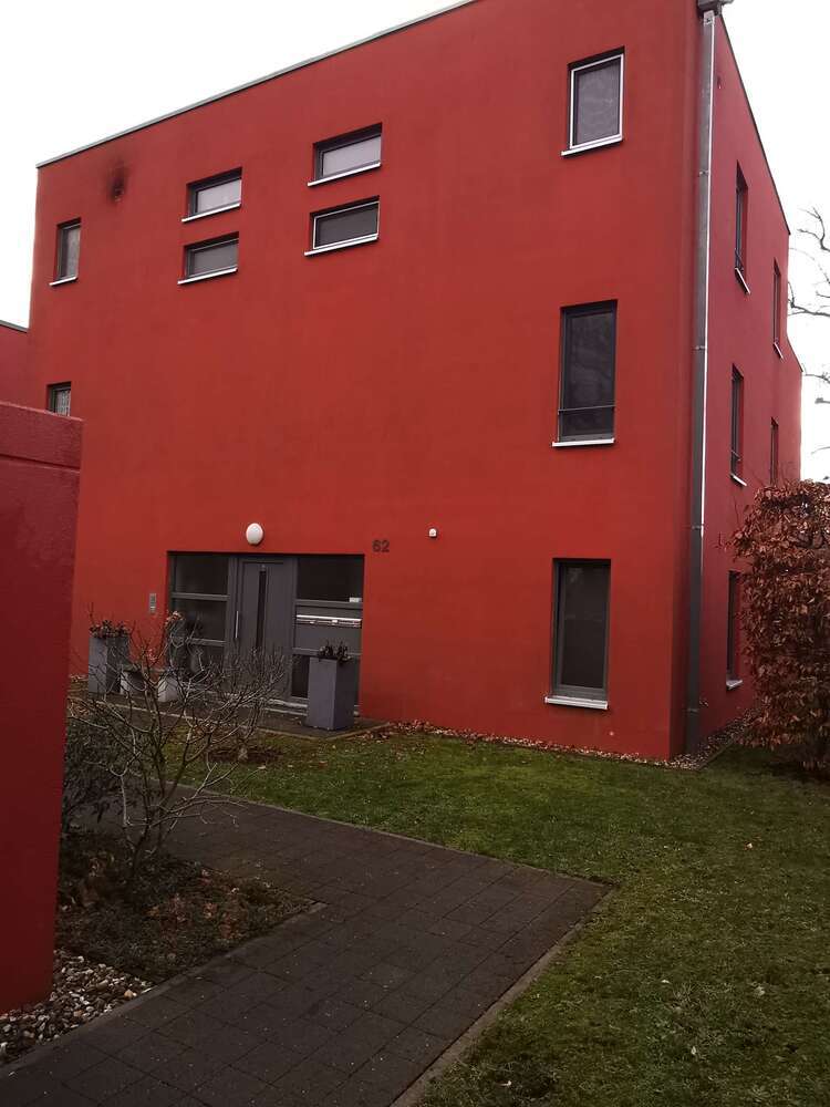 Wohnung zum Mieten in Halle 930 € 93 m²
