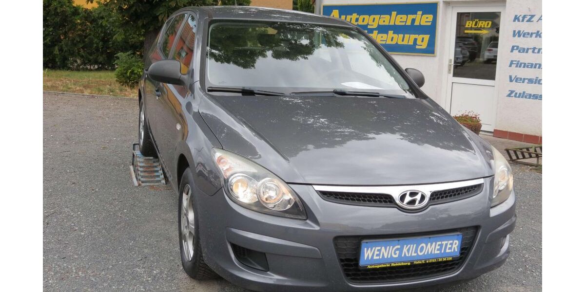 Hyundai i30 104.000 km 4.940 &euro; Halle/ Saale 06116