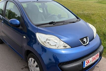 Peugeot 107 80.000 km 2.999 &euro; HALLE 06116