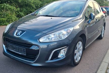 Peugeot 308 135.000 km 5.000 &euro; Halle 06112