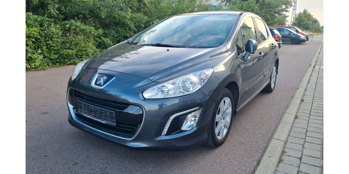 Peugeot 308 135.000 km 5.000 &euro; Halle 06112