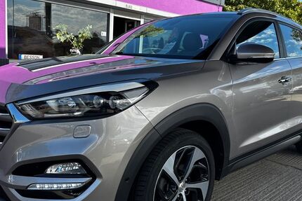 Hyundai TUCSON 73.853 km 16.480 &euro; Kabelsketal OT Gröbers 06184