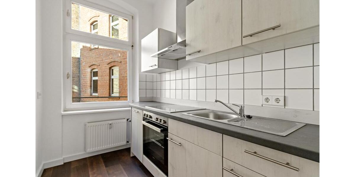 Etagenwohnung Halle (Saale) - 4 Zimmer, 98 m&sup2;, 890&euro; | Angebot:25379570